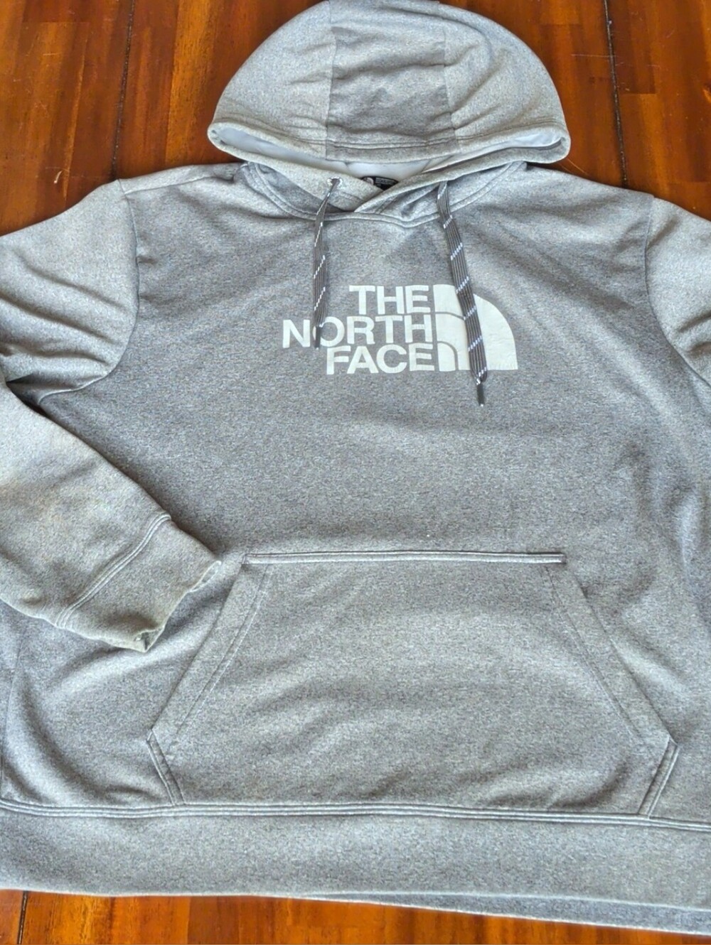 The North Face Men's Light Gray Logo Pullover Hoodie